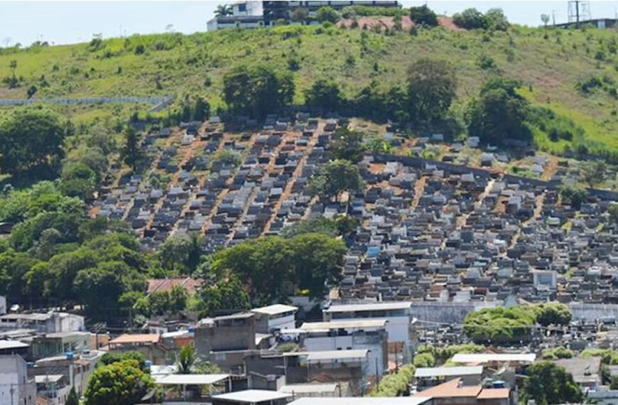 Mãe denuncia furto de placas de lápides de sepulturas no Cemitério de Leopoldina