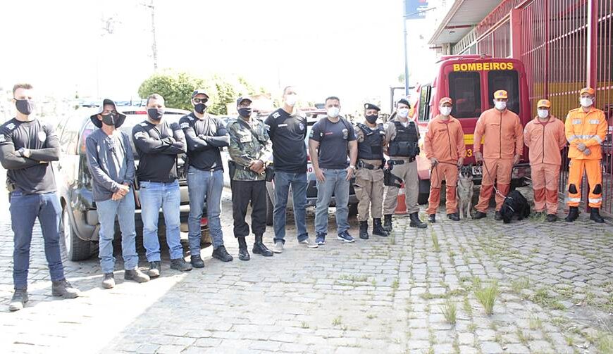 Polícia Civil e Bombeiros usam cães farejadores em busca de idoso desaparecido em Tebas