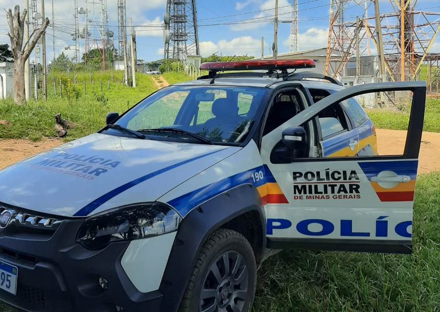 Dupla é presa pela PM de Leopoldina por furtar baterias de torre de internet no Cruzeiro