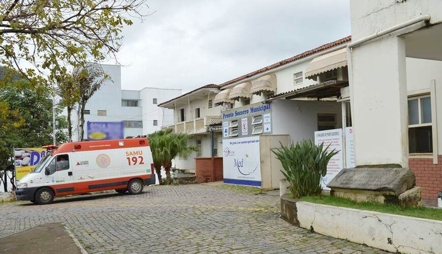 Hospital de Leopoldina alerta que pode ficar sem remédios do ‘Kit intubação’ em 15 dias