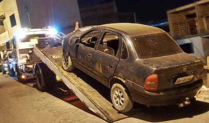 PM prende bandidos que roubaram mais de R$ 30 mil e fizeram família refém em Muriaé