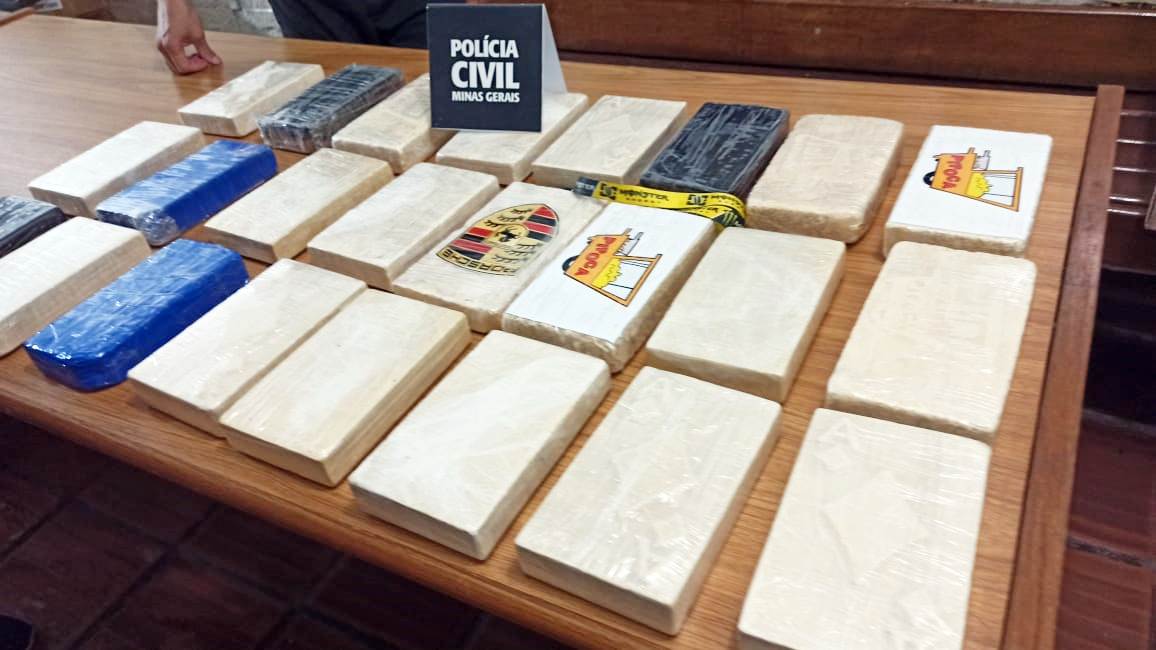 Polícia Civil apreende 25 quilos de cocaína em Muriaé