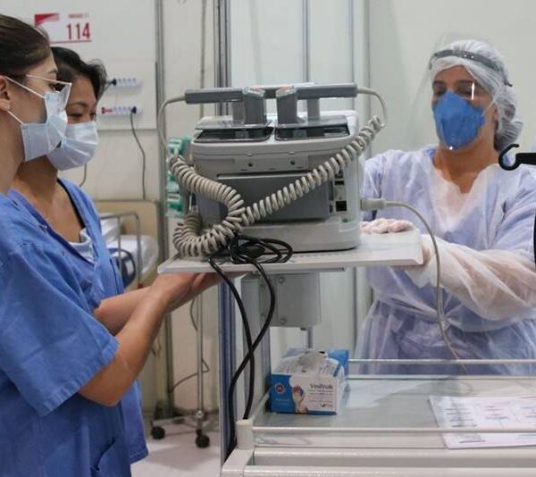 Estado recrutará voluntários e aposentados contra Covid-19