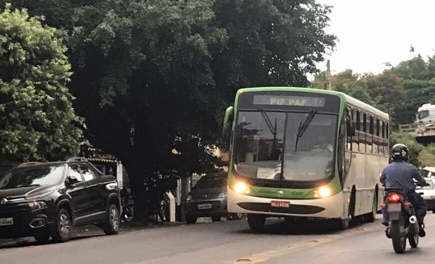 Moradora reclama de redução de horários no transporte público em Leopoldina