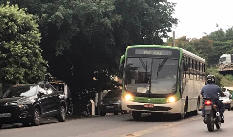 Moradora reclama de redução de horários no transporte público em Leopoldina