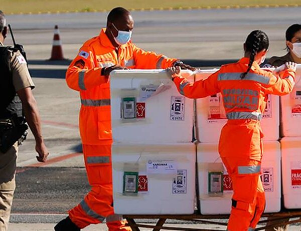 Minas começa vacinação das Forças de Segurança e Salvamento