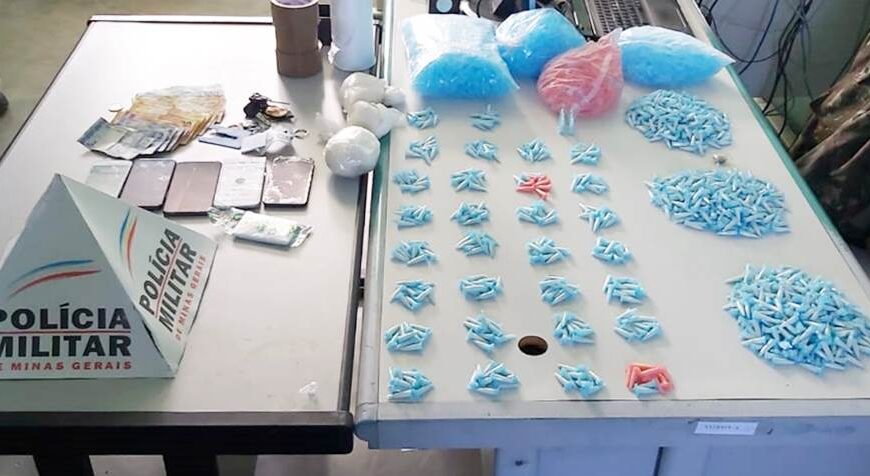 PM prende homem em Volta Grande com 1.046 pinos de cocaína