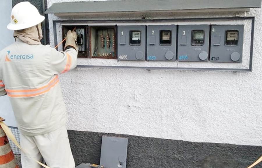 Ações de combate ao furto de energia recuperam o equivalente ao consumo de 3.700 famílias em um mês