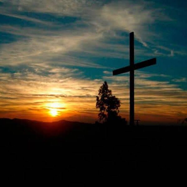 Ministro do STF libera cerimônias religiosas presenciais neste Domingo de Páscoa