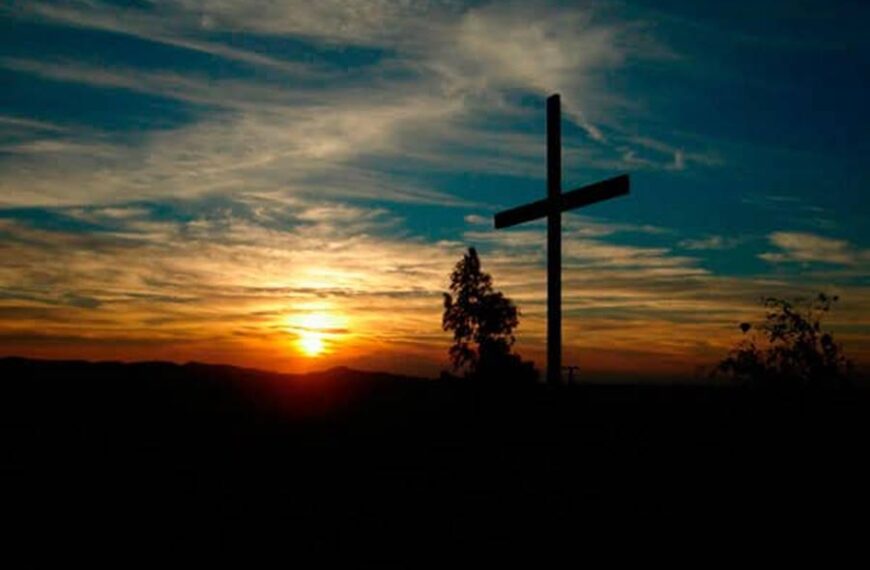 Ministro do STF libera cerimônias religiosas presenciais neste Domingo de Páscoa