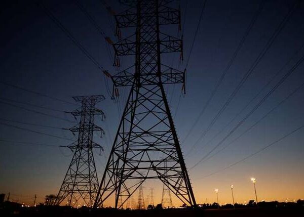 Aneel aciona ‘bandeira vermelha’ e conta de luz ficará mais cara em junho