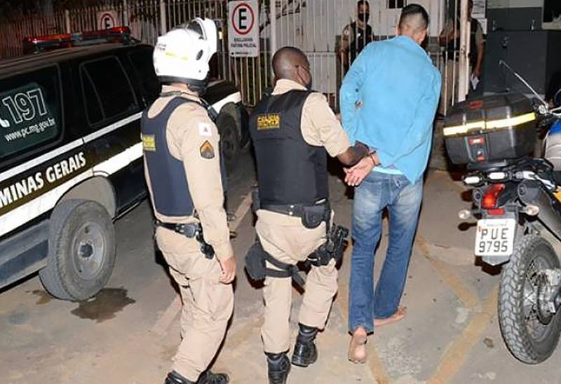 Funcionários reagem a assalto em supermercado de Muriaé e dominam bandido