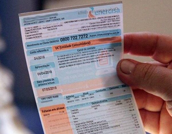 Cadastro na Tarifa Social: desconto na conta de luz é direito dos clientes baixa renda