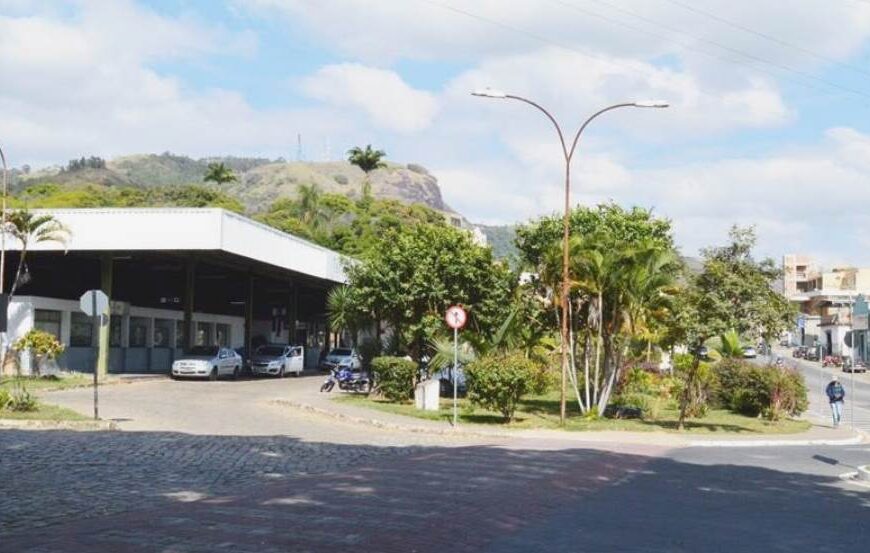 Ministério Público denuncia prefeito e empresas de ônibus por falta de licitação no transporte público distrital de Leopoldina