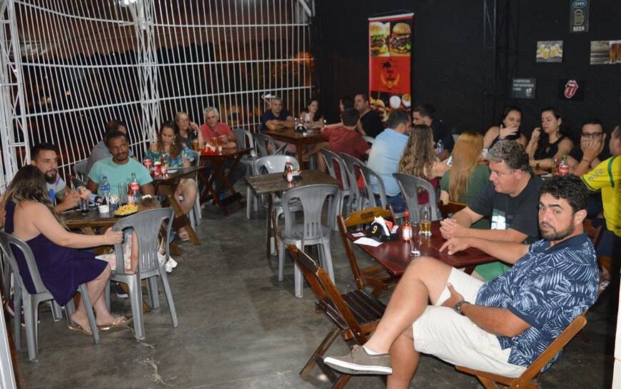 Hamburgueria e Choperia ‘Bull & Chopp’ é inaugurada em Leopoldina