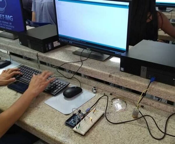 CEFET-MG em Leopoldina abre inscrições para minicurso gratuito do projeto de extensão de robótica escolar