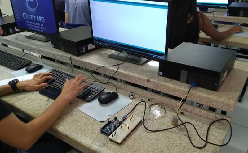 CEFET-MG em Leopoldina abre inscrições para minicurso gratuito do projeto de extensão de robótica escolar