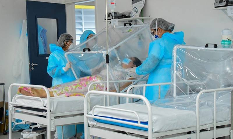 Projeto prevê criação de piso salarial para enfermeiros, técnicos, auxiliares e parteiras