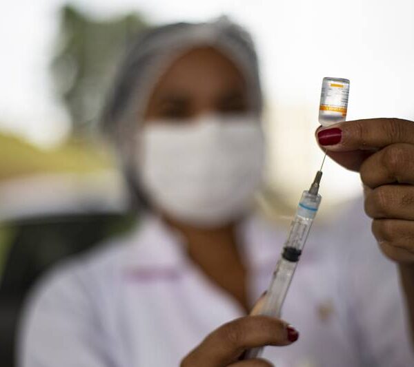 Quanto tempo a vacina leva para conferir imunidade após aplicação?