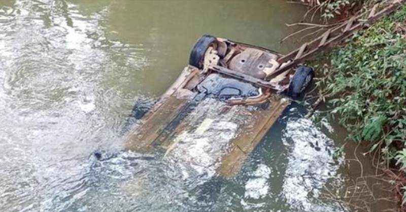 Três pessoas morrem após carro cair de ponte em Senador Firmino