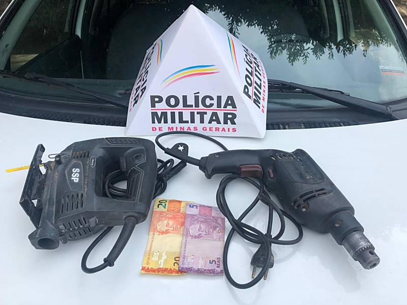 PM de Leopoldina prende autor de furto e recupera objetos