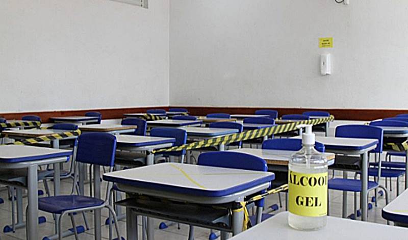 Conselho Municipal de Educação promove reunião para avaliar retorno às aulas presenciais em Leopoldina