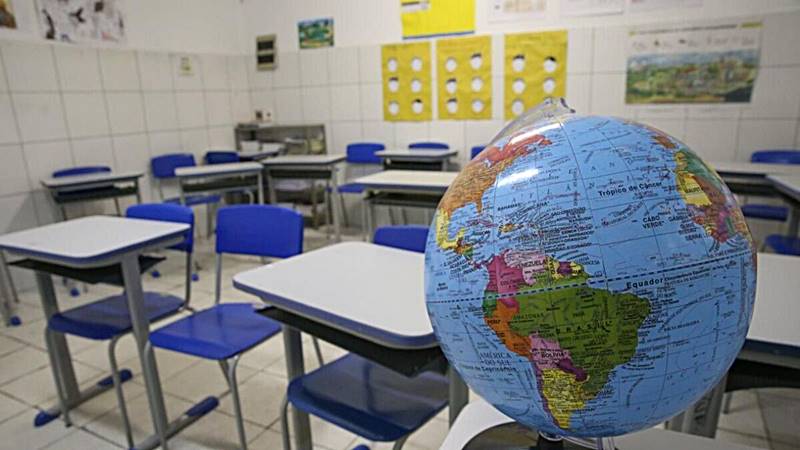 Escolas mineiras implementarão o novo ensino médio em 2022