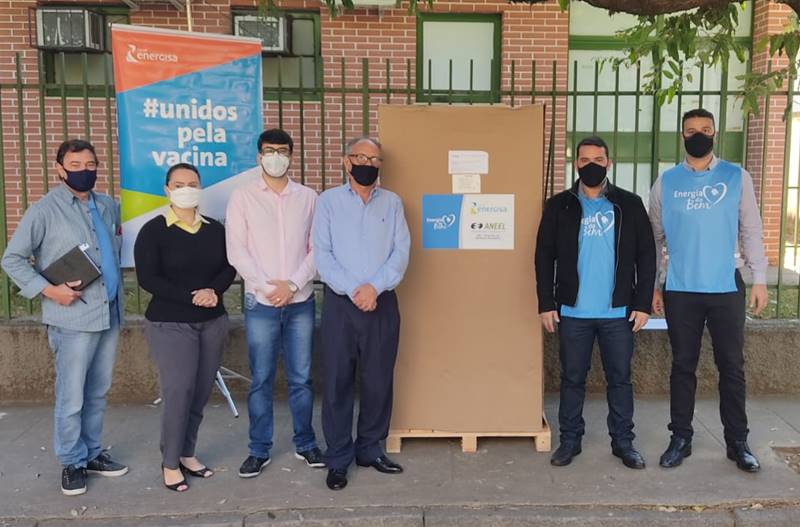 Prefeitura de Leopoldina recebe câmara fria doada pela Energisa para conservar vacinas