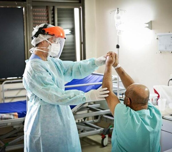 CREFITO promove atualização em reabilitação pós-Covid para fisioterapeutas de Leopoldina