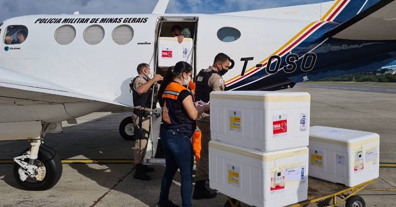Secretaria de Saúde de Leopoldina recebe 2.105 vacinas contra Covid nesta quinta