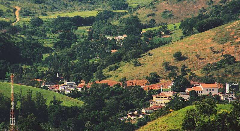 Criança de 6 anos morre atropelada por trator na zona rural de Argirita