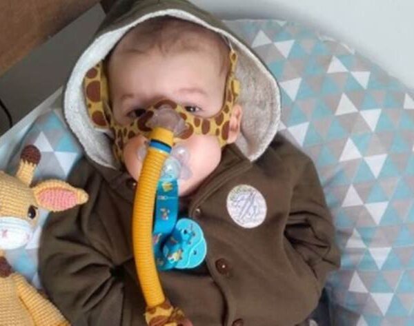 Família de bebê de Manhuaçu luta para conseguir remédio mais caro do mundo