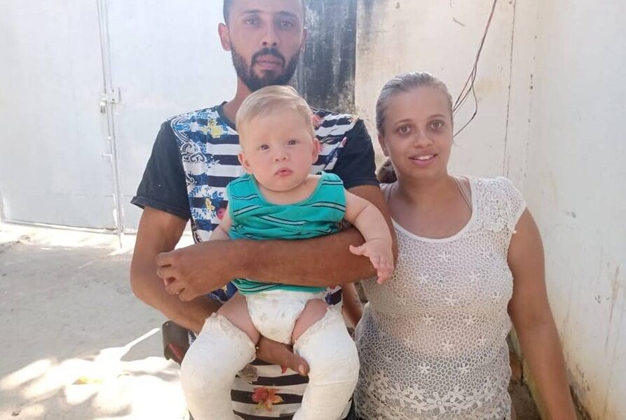 Família de Vista Alegre vende rifa para pagar cirurgia de criança