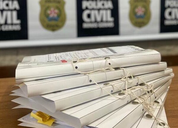 Policial preso por envolvimento na morte da prima é indiciado por homicídio qualificado em Muriaé