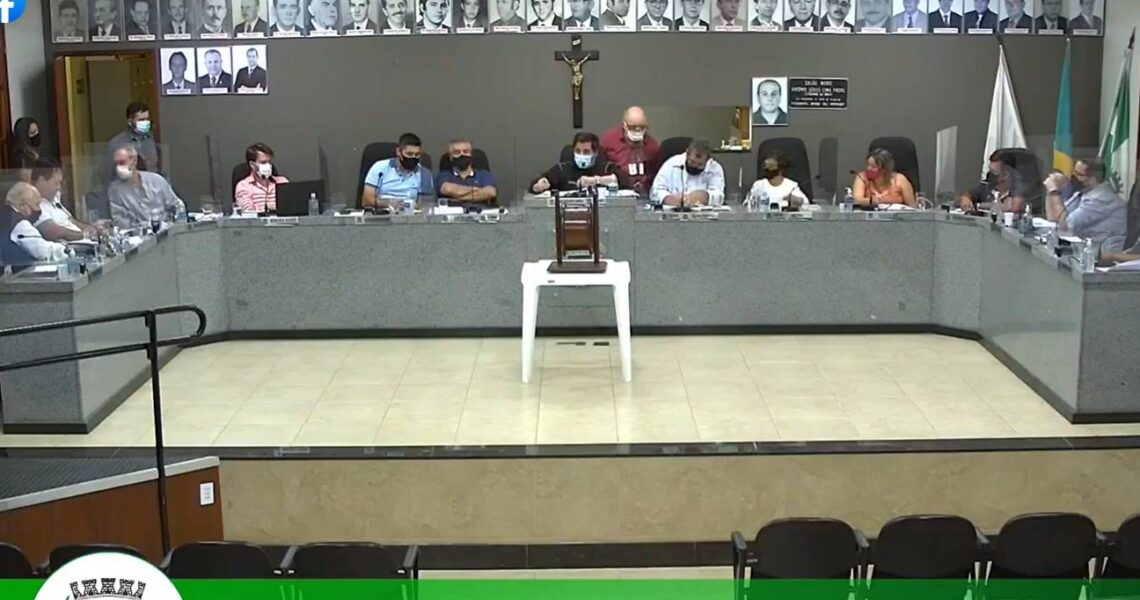 Câmara de Leopoldina aprova em 1º turno fim do voto secreto e do recesso parlamentar de julho