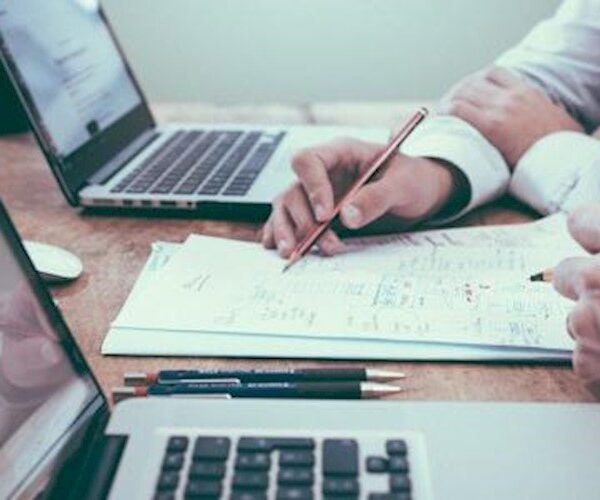 Mais de 100 mil pequenos negócios mineiros serão atendidos pelo programa ‘Sebrae na sua Empresa’