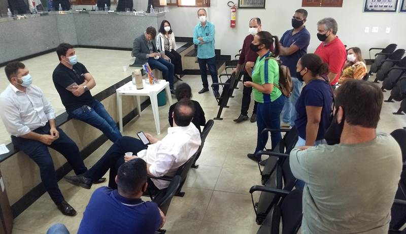 Legislativo aprova abono do Fundeb para profissionais da educação de Leopoldina