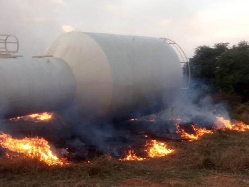 Corpo de Bombeiros controla incêndio em caixas d’água destinadas a bairros de Leopoldina