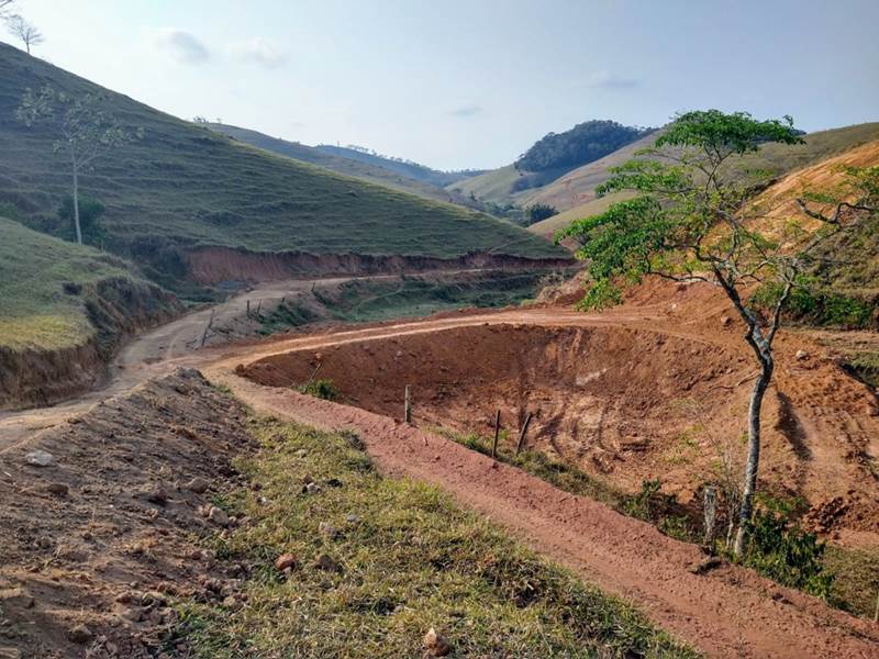 Parceria recupera áreas de mananciais em Leopoldina