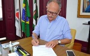 Prefeito Pedro Augusto anuncia intervenção administrativa na Casa de Caridade Leopoldinense