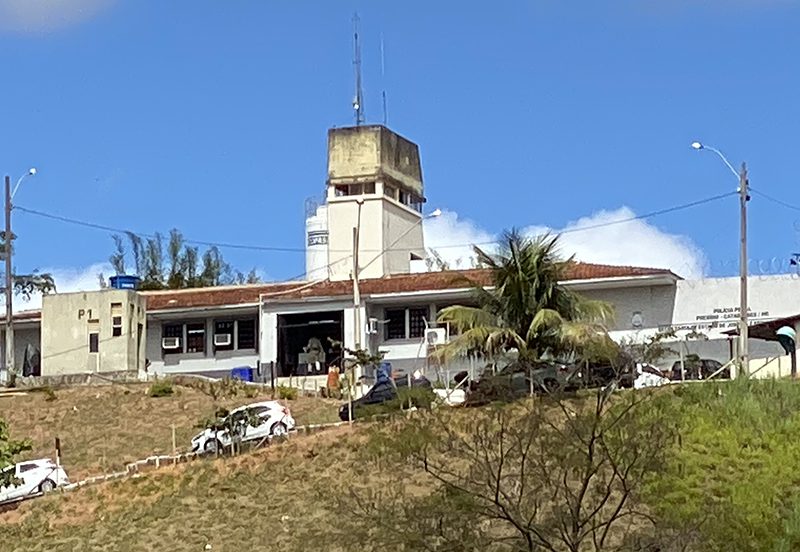 Médico suspeito de estupro morre no presídio de Cataguases
