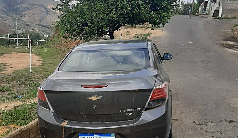 PM de Leopoldina recupera veículo furtado em Manhuaçu e prende suspeito por receptação