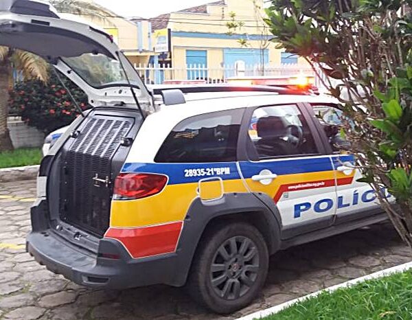 Mulher é presa pela PM suspeita de matar marido com facada em Leopoldina