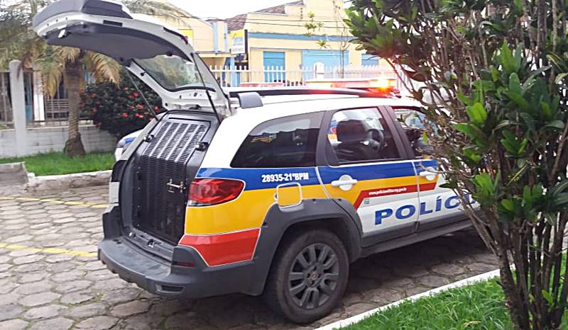 Mulher é presa pela PM suspeita de matar marido com facada em Leopoldina