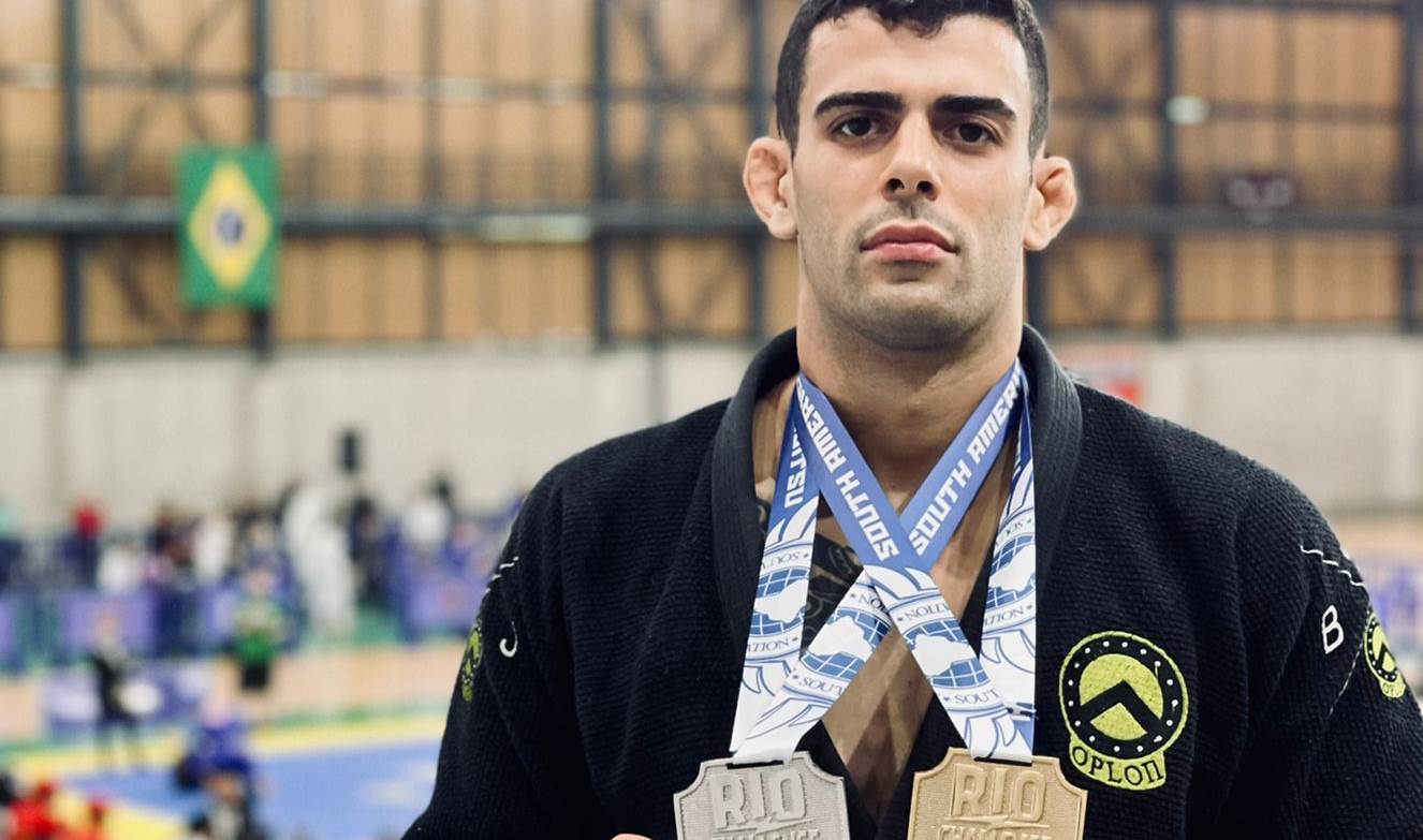 Atleta leopoldinense Júnior Cruz conquista 4 medalhas após volta das competições de Jiu-Jitsu