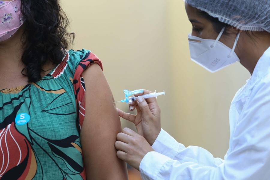 Mais da metade dos municípios da região não registra mortes por Covid há um mês