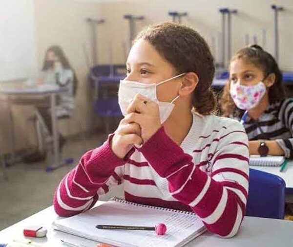 Retorno das aulas presencias em Leopoldina deixa de ser facultativo a partir de novembro