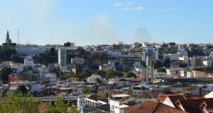 Dias mais longos, temperaturas mais altas: como economizar energia elétrica no verão? 