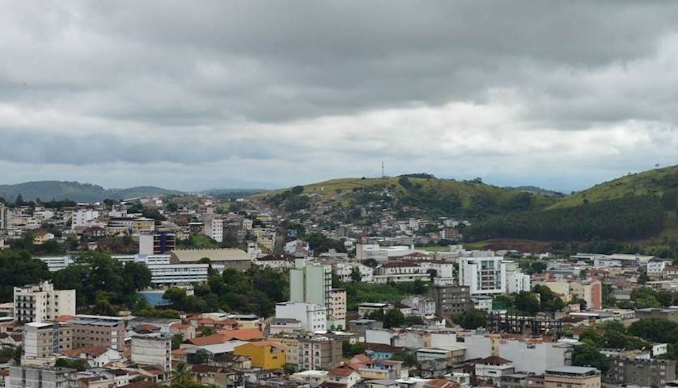 Frente fria deixa dias chuvosos na região de Leopoldina