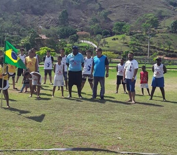 Projeto Educacional do Bairro João Paulo II comemora dia da criança em Leopoldina